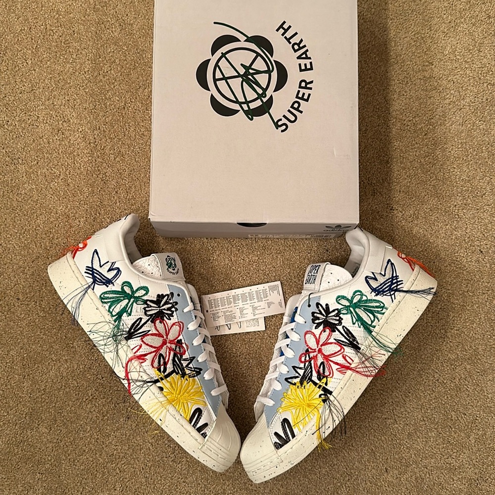 Sean Witherspoon Super Earth